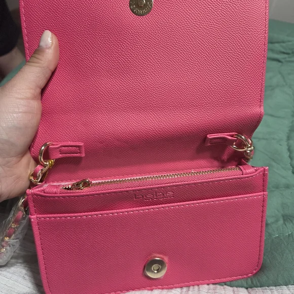 Women's Pink Chain Crossbody Bag - Picture 3 of 7